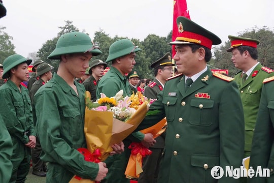 Đổi mới, sáng tạo, thực hiện thắng lợi nhiệm vụ quân sự, quốc phòng trong tình hình mới