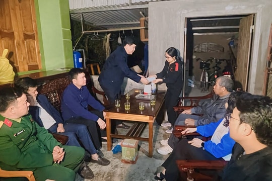 Huyện Anh Sơn hỗ trợ gia đình nạn nhân vụ tai nạn lao động tại nhà máy xi măng