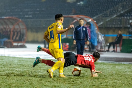 Cựu cầu thủ Sông Lam Nghệ An 'mất hút' ở cố đô