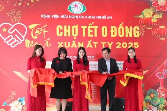 Bệnh viện Hữu nghị Đa khoa Nghệ An tổ chức 'Tết nhân ái - Chợ Tết 0 đồng'