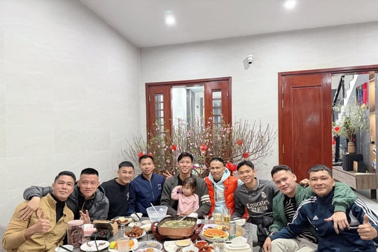 Chuyện các cầu thủ Sông Lam Nghệ An về quê ăn Tết