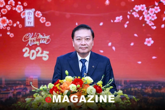 Đồng chí Lê Hồng Vinh - Phó Bí thư Tỉnh ủy, Chủ tịch UBND tỉnh Nghệ An chúc Tết giao thừa Xuân Ất Tỵ 2025