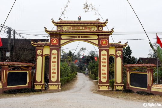 Nhịp sống yên bình sáng mùng 1 Tết Nguyên đán ở vùng quê Nghệ An