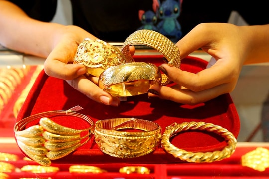 Giá vàng hôm nay 2/2/2025: Giá vàng trong nước có thể lên 90 triệu