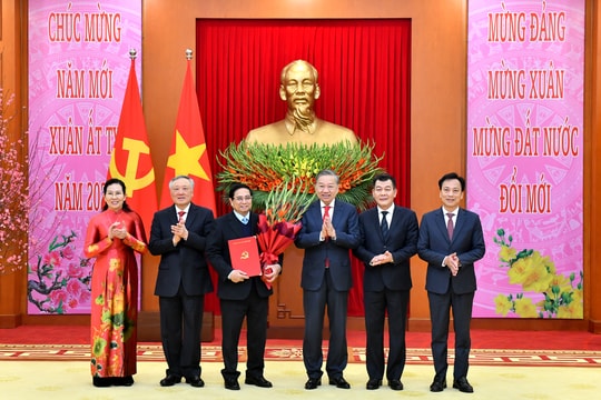 Đồng chí Phạm Minh Chính giữ chức Bí thư Đảng ủy Chính phủ