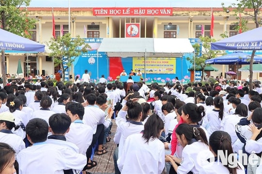 Nghệ An tăng cường bảo đảm trật tự, an toàn giao thông cho học sinh