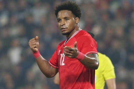 Đại diện HLV Kim Sang-sik muốn đưa Xuân Son sang Hàn Quốc; 3 cầu thủ CLB Hà Nội bị treo giò trước trận gặp Nam Định