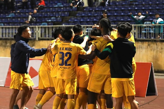 Câu lạc bộ Hà Nội - Sông Lam Nghệ An: Thuận và khó