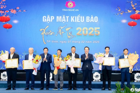 Lãnh đạo tỉnh gặp mặt kiều bào Nghệ An dịp đầu Xuân Ất Tỵ 2025