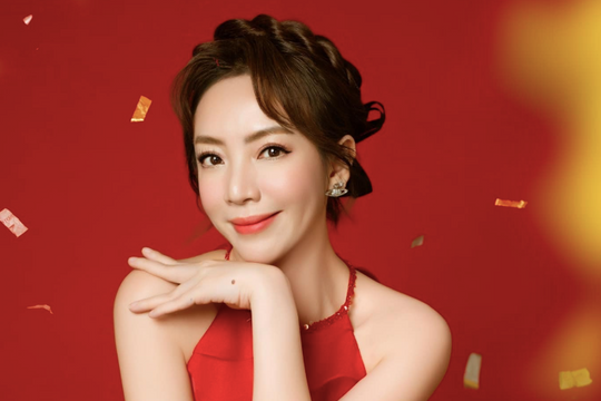 Hoa hậu làng hài từng bị chê xấu, lần đầu đạo diễn phim đã có doanh thu trăm tỷ