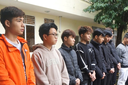 Bắt 2 nhóm thanh niên hỗn chiến gây náo loạn