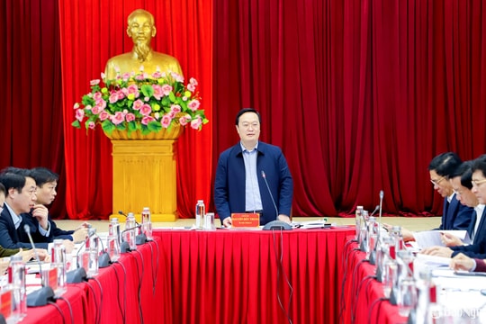 Ban Thường vụ Tỉnh ủy cho ý kiến vào dự thảo lần đầu Báo cáo chính trị trình Đại hội Đảng bộ tỉnh lần thứ XX