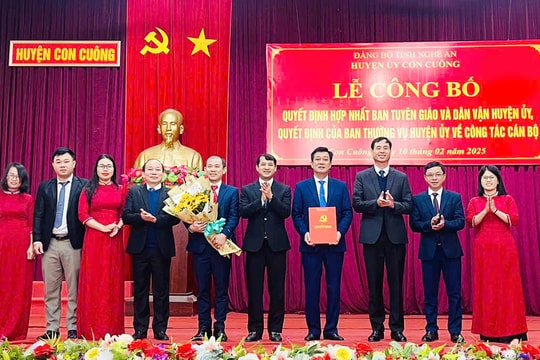 Con Cuông công bố quyết định hợp nhất Ban Tuyên giáo và Ban Dân vận