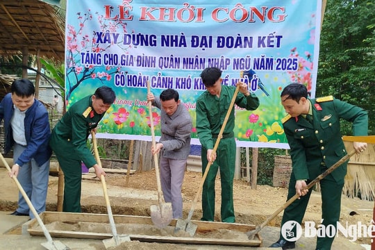 Khởi công nhà 'Đại đoàn kết' tặng gia đình tân binh chuẩn bị nhập ngũ