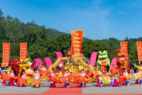 Xây dựng thương hiệu cho lễ hội truyền thống ở Nghệ An