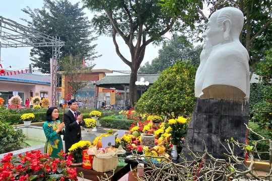 Dâng hương tưởng niệm 234 năm ngày mất của Đại danh y Hải Thượng Lãn Ông Lê Hữu Trác