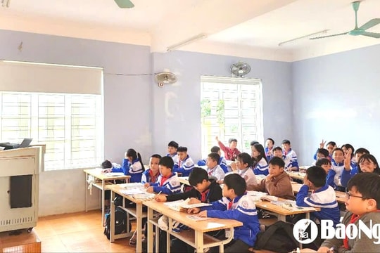 Nghỉ học thêm, thầy giáo trường học ở Yên Thành viết 'tâm thư' gửi phụ huynh, học sinh