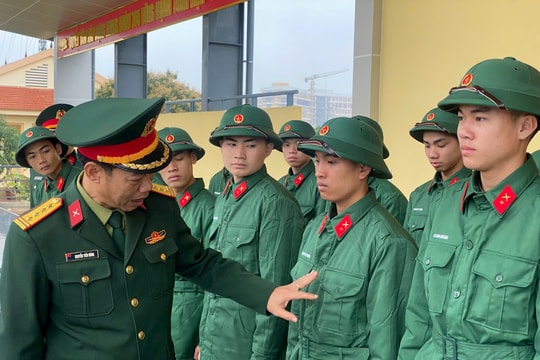 Phó Tham mưu trưởng Quân khu 4 kiểm tra công tác chuẩn bị huấn luyện năm 2025 tại Nghệ An