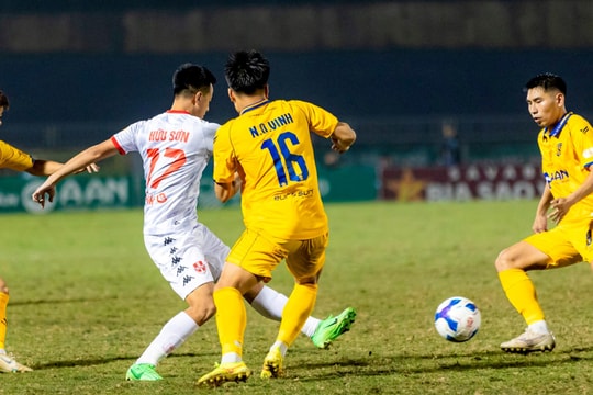 Nguyên nhân nào giúp Sông Lam Nghệ An cải thiện được hàng phòng ngự?