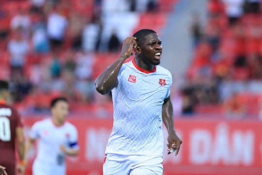 Quảng Nam đề nghị VFF không phân công trọng tài Nguyễn Mạnh Hải; CLB Thanh Hóa đón tin vui