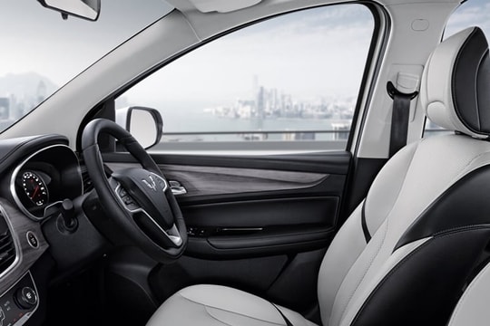 Những 'kẻ thù' không ngờ của nội thất ô tô