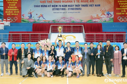 Bế mạc và trao giải Giải Bóng chuyền hơi ngành Y tế Nghệ An năm 2025