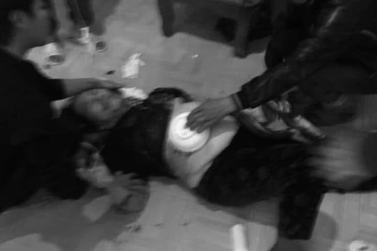 Hai người bị thương nặng nghi do bị đâm bằng dao