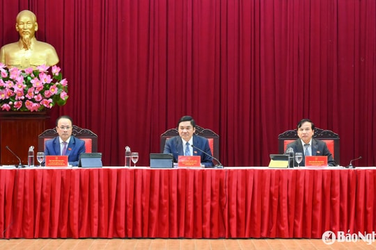 Thông qua Nghị quyết sắp xếp các cơ quan chuyên môn thuộc UBND tỉnh Nghệ An