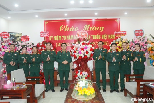 Bộ Chỉ huy Quân sự tỉnh chúc mừng ngày Thầy thuốc Việt Nam
