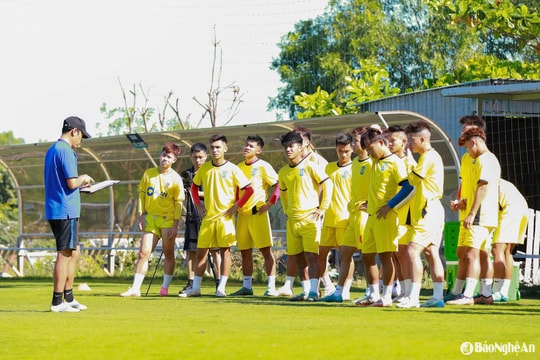 Thầy trò U19 Sông Lam Nghệ An quyết tâm giành chức vô địch Giải U19 Quốc gia