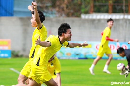 U19 Sông Lam Nghệ An rèn chiến thuật chuẩn bị cho trận chung kết