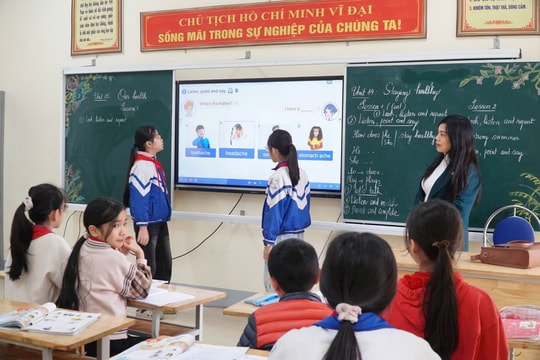 Miễn học phí - một quyết sách cho tương lai