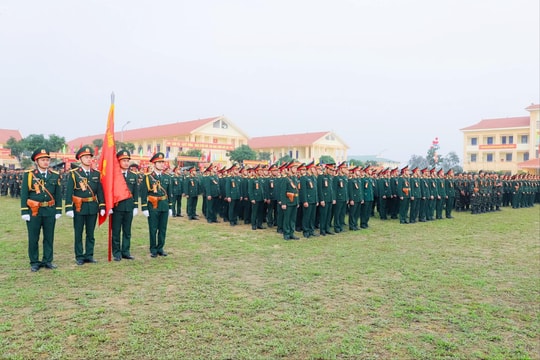 Lực lượng vũ trang tỉnh Nghệ An ra quân huấn luyện năm 2025