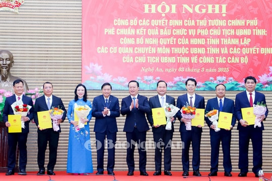 Nghệ An công bố quyết định điều động, bổ nhiệm giám đốc, phó giám đốc các sở sau sắp xếp, hợp nhất