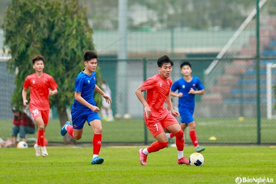 Đội tuyển U17 Việt Nam thắng đậm U17 PVF ở trận đấu thử nghiệm đội hình