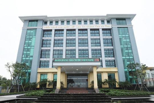 Hợp nhất các chi nhánh Ngân hàng Nhà nước Hà Tĩnh, Nghệ An và Quảng Bình thành chi nhánh khu vực 8