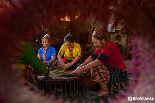 Mây tre đan vùng cao Nghệ An vươn ra thế giới