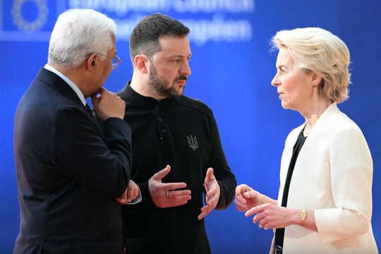 Các nhà lãnh đạo EU từ chối ý tưởng viện trợ quân sự cho Ukraine