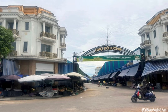 Tạo "sinh khí mới" cho chợ truyền thống ở Nghệ An