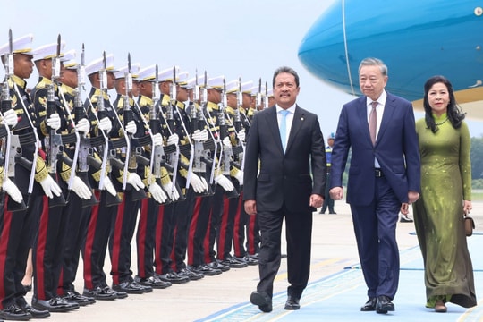 Indonesia bắn đại bác chào mừng Tổng Bí thư Tô Lâm