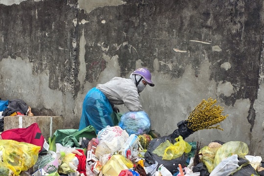 Chưa triệt để trong thực hiện phân loại, xử lý rác thải sinh hoạt ở thành phố Vinh