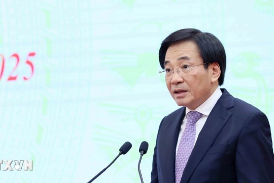 Phân công công tác Bộ trưởng, Chủ nhiệm, các Phó Chủ nhiệm Văn phòng Chính phủ