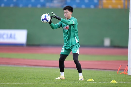 Vị trí thủ môn Đội tuyển Việt Nam: Cờ đến tay Văn Việt