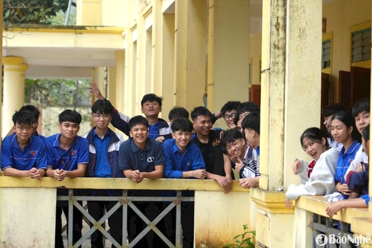 Nghệ An đề xuất đẩy lịch thi vào lớp 10, tốt nghiệp THPT lên sớm hơn