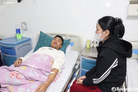 Lời kể của thuyền viên sống sót trong vụ tàu cá bị chìm trên đường vào lạch Quèn