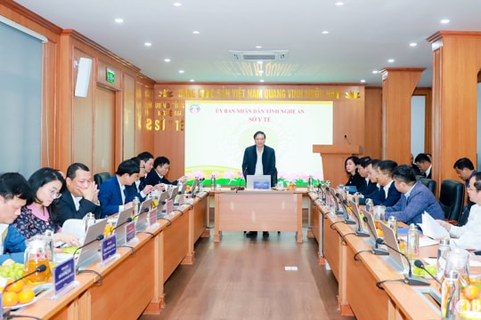 Chủ tịch UBND tỉnh Lê Hồng Vinh: Đưa ngành Y tế Nghệ An phát triển xứng tầm trung tâm khu vực Bắc Trung Bộ