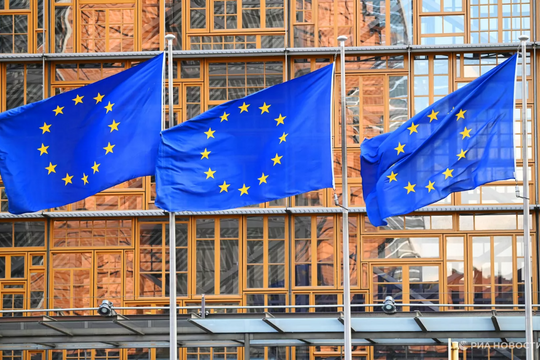 Pháp thúc giục EU mạnh mẽ chống lại thuế quan của Mỹ