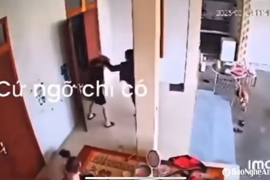 Người đàn ông đánh đập vợ con giữa bữa cơm khai do say rượu