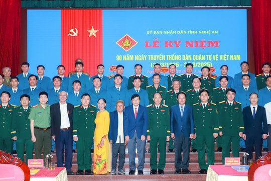 Nghệ An trọng thể kỷ niệm 90 năm Ngày truyền thống Dân quân tự vệ Việt Nam