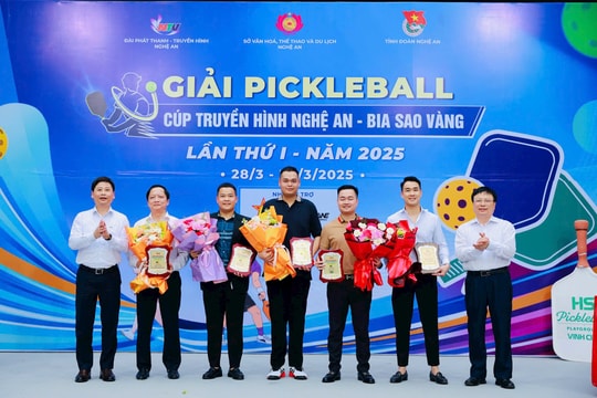 Gần 400 vận động viên tham gia giải Pickleball Cup Truyền hình Nghệ An - Bia Sao Vàng lần thứ nhất